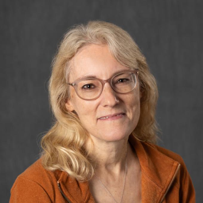 Professional portrait of Keri Cochran