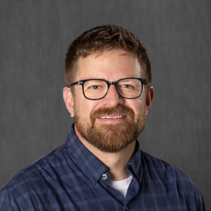 Professional portrait of Matt Knippling