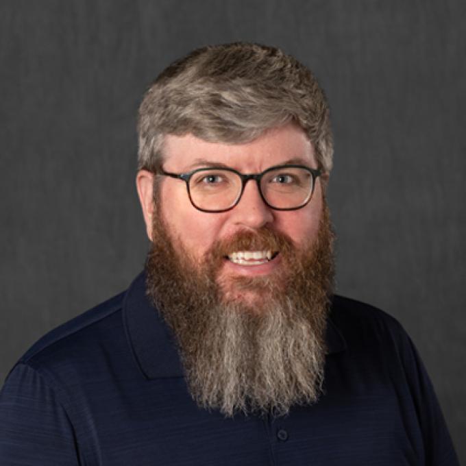 Professional portrait of Nathan Skadsen