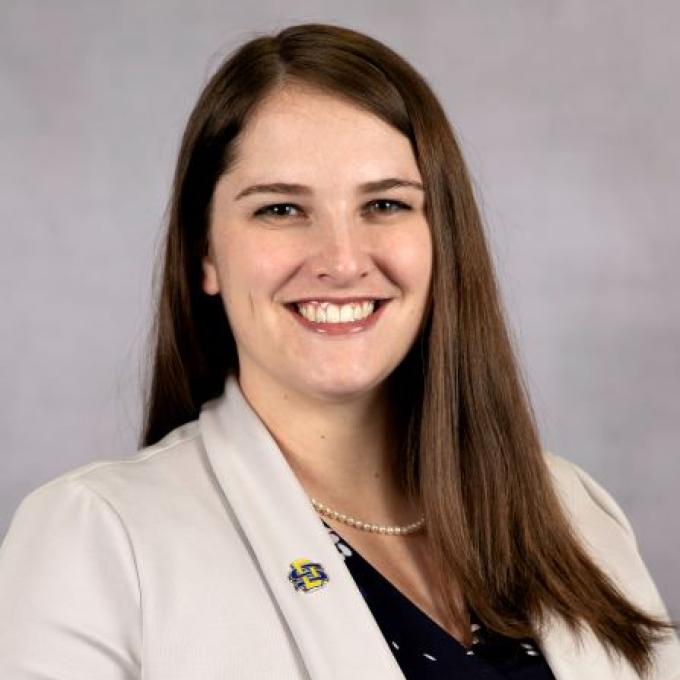 Professional portrait of Christina Bakker