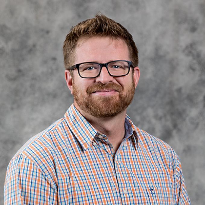 Headshot of Matt Knippling
