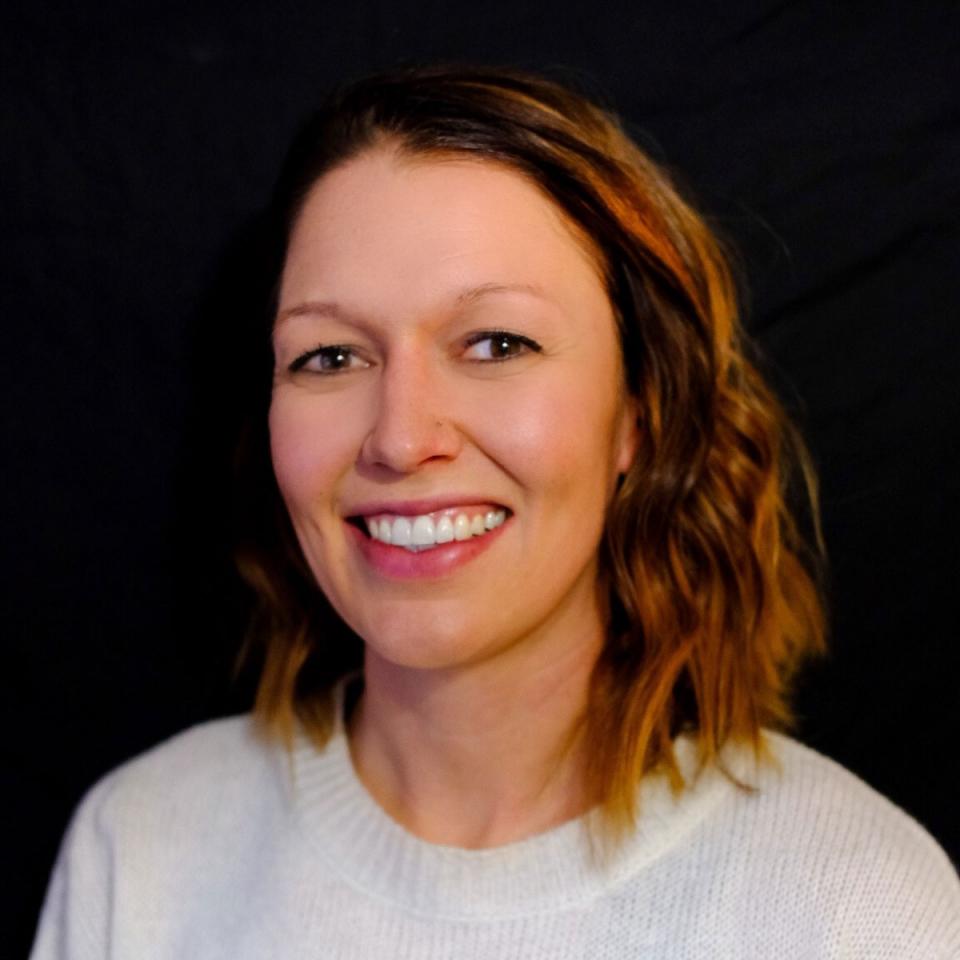 Headshot of Olivia Amundson