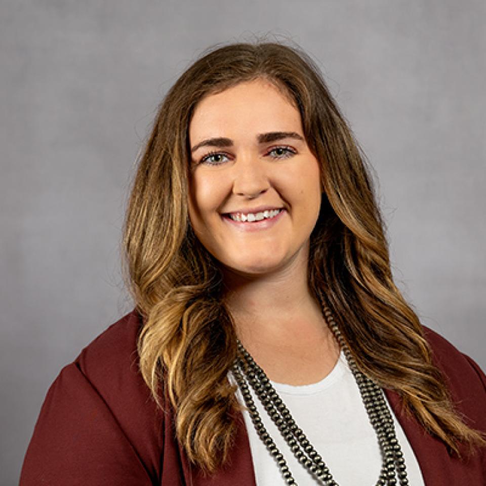 Professional portrait of Lesley Rygaard