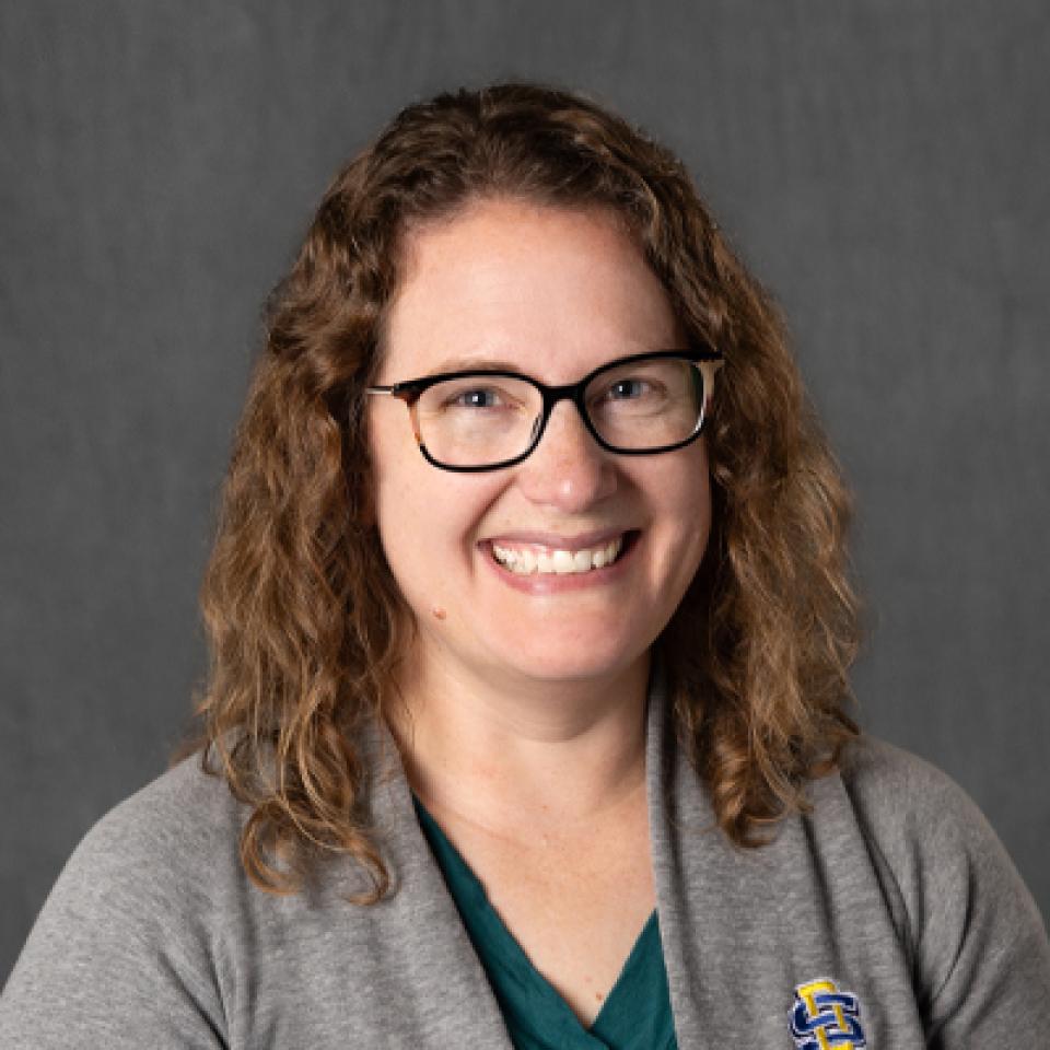 Professional portrait of Amanda Bachmann