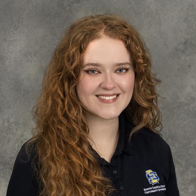 Professional portrait of Emily Kluin