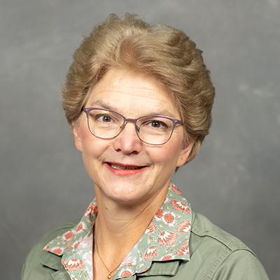 Professional portrait of Rosie Nold