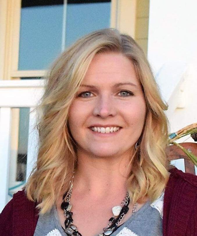 Portrait of Mindy Eden, owner of Eden Acres