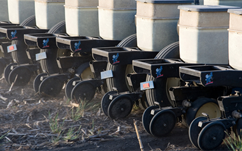 Soybean seed drill planting soybeans. Courtesy: Soybean Checkoff [CC BY 2.0].