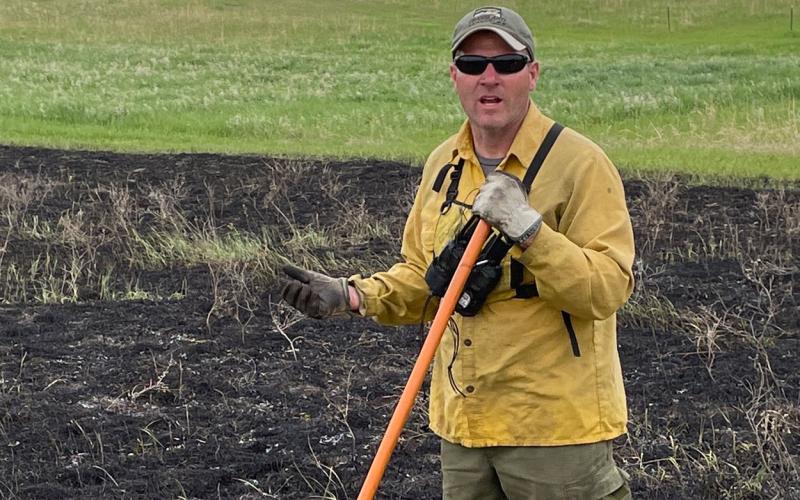 Pete Bauman speaking during a controlled burn workshop.