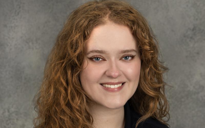 Professional portrait of Emily Kluin